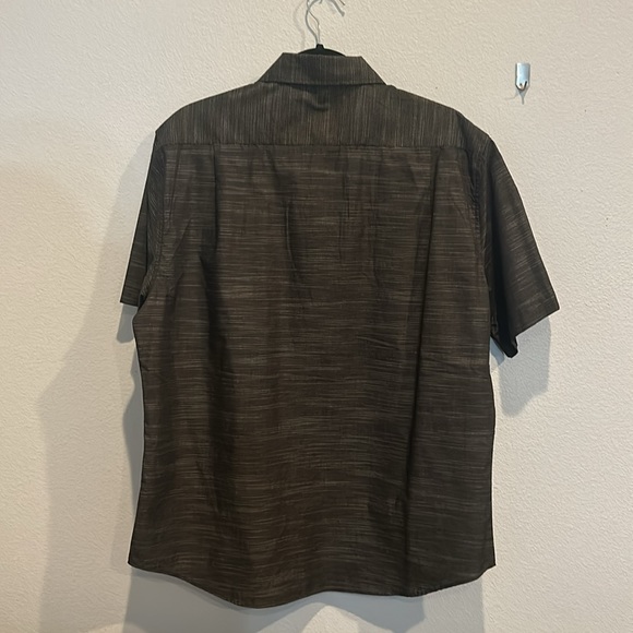 Beverly Hills Polo Club shirt - Picture 2 of 3